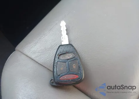 2005 Jeep Grand Cherokee Laredo z USA, uszkodzony, nr VIN 1J4HS48N35C525090